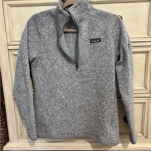 Patagonia Gray Pullover Better Sweater 1/4 zip pullover in EUC size Medium